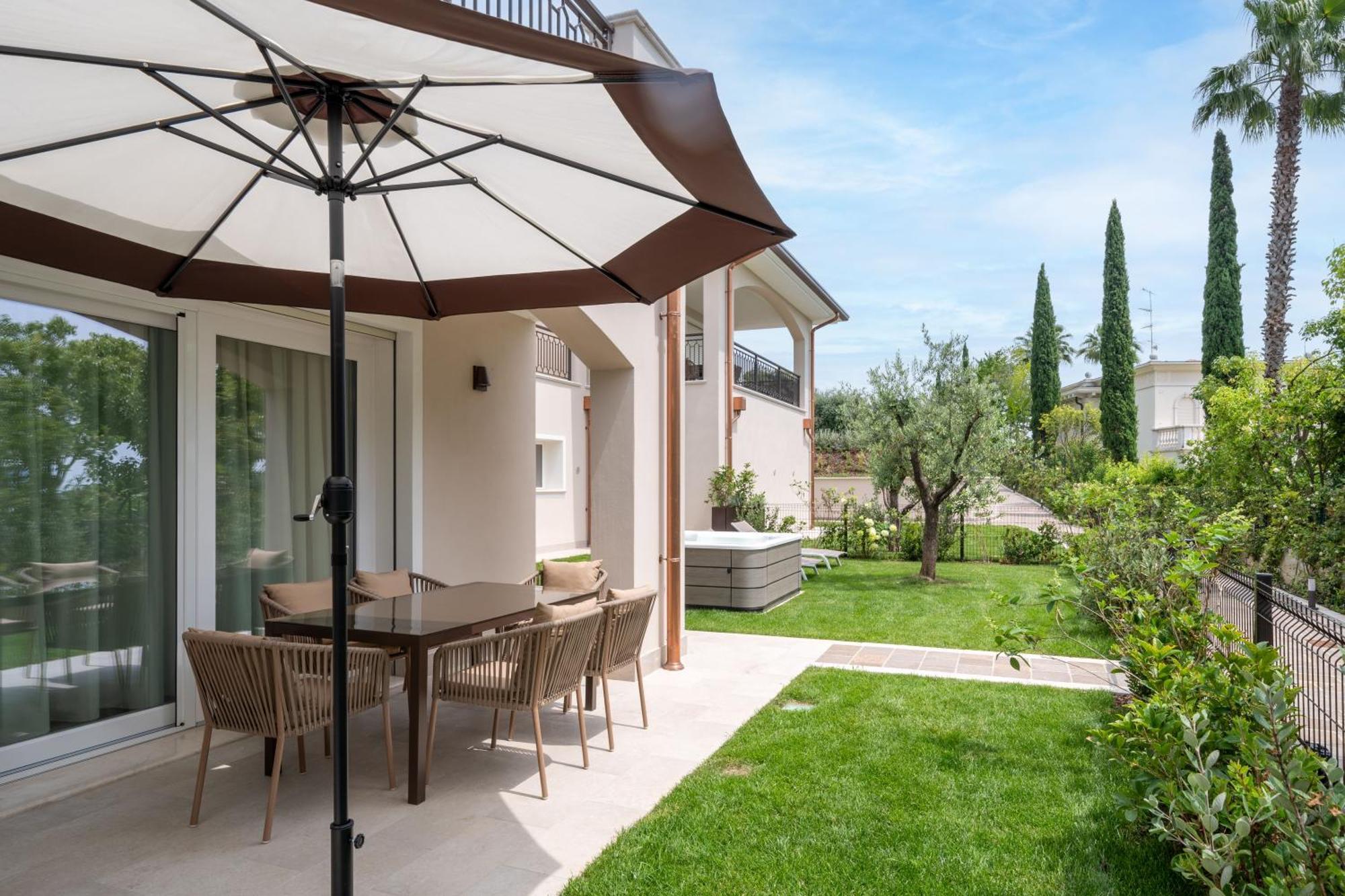 Villa Silvia Apartments San Felice del Benaco Exteriér fotografie