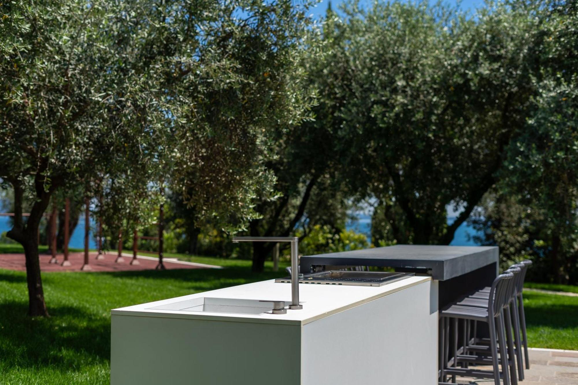 Villa Silvia Apartments San Felice del Benaco Exteriér fotografie